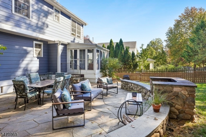 Patio - great for entertaining
