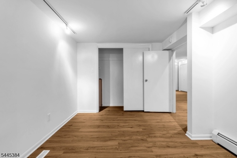 5 th BEDROOM / OFFICE