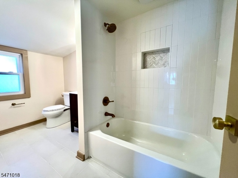 Full Bath