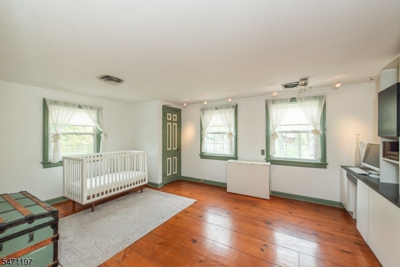 Another bedroom