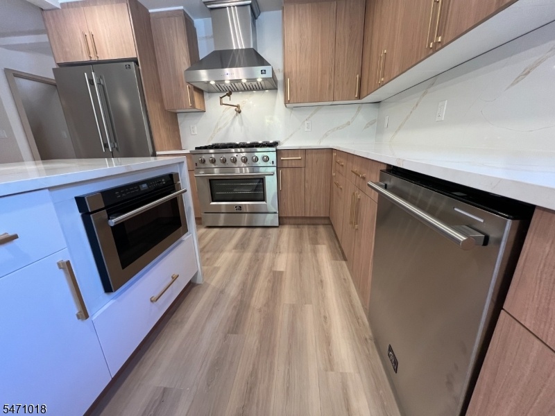 Eat in Kitchen