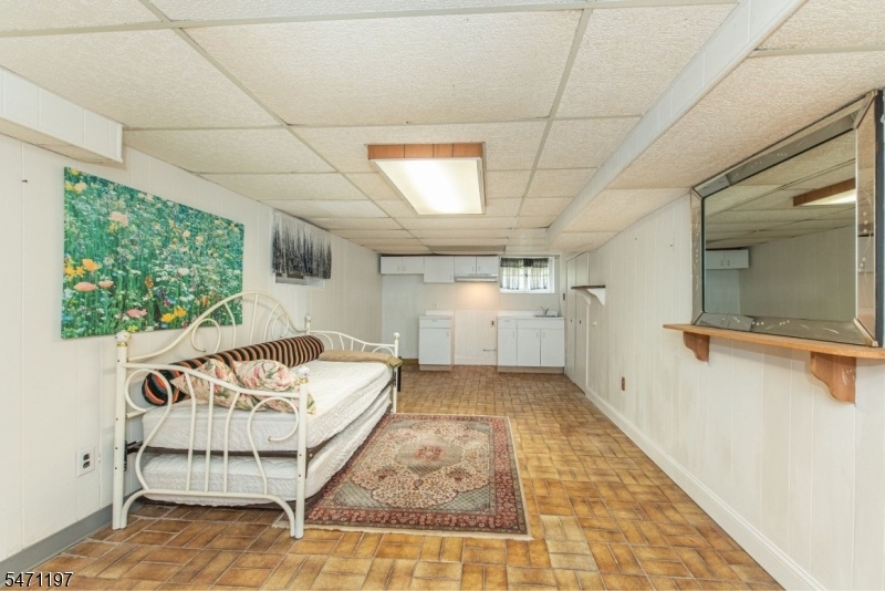 Summer kitchen ground level
