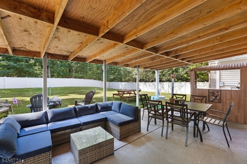 Amazing Outdoor Entertaining
