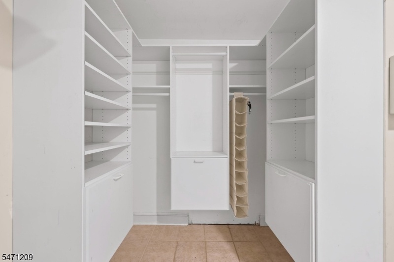 Custom Closet