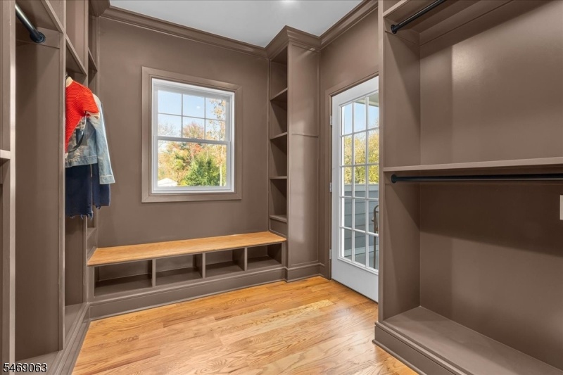 Primary Bedroom WIC