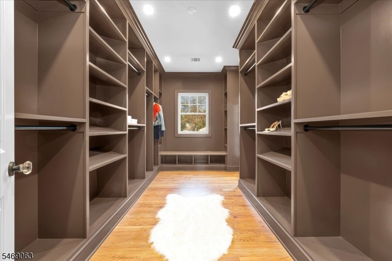 Primary Bedroom WIC