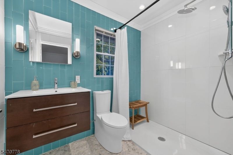 Primary En suite