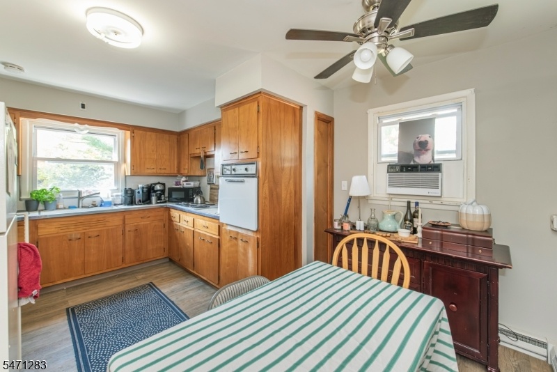 2ND FLOOR KITCHEN