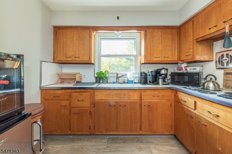 2ND FLOOR KITCHEN