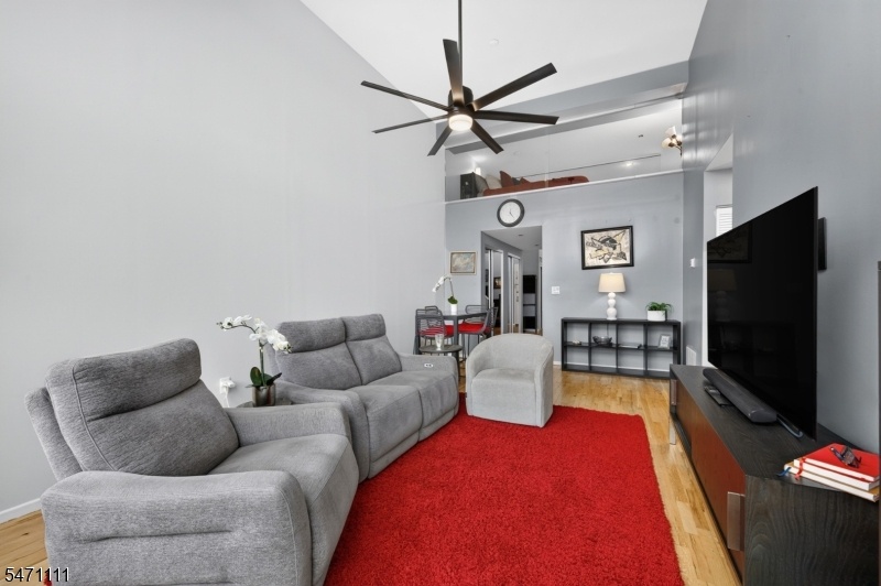 Living/Dining area