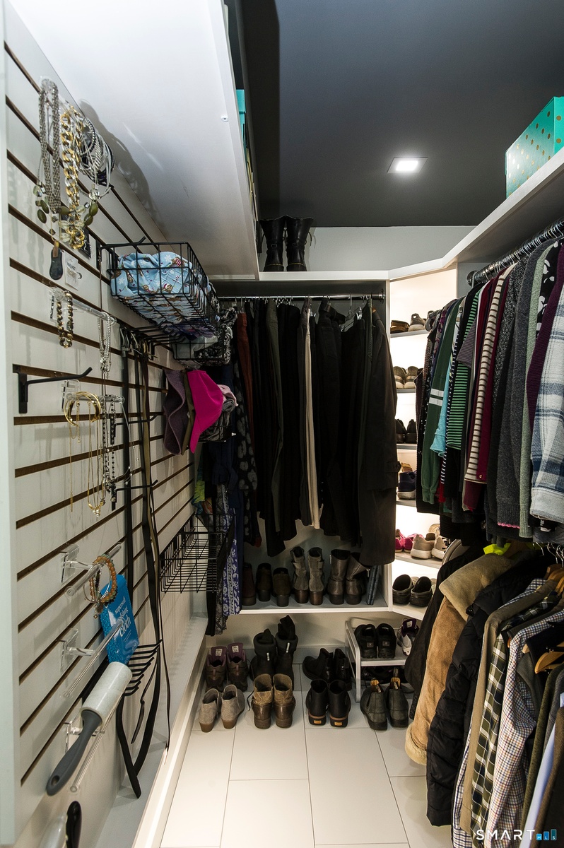 Walk In Closet