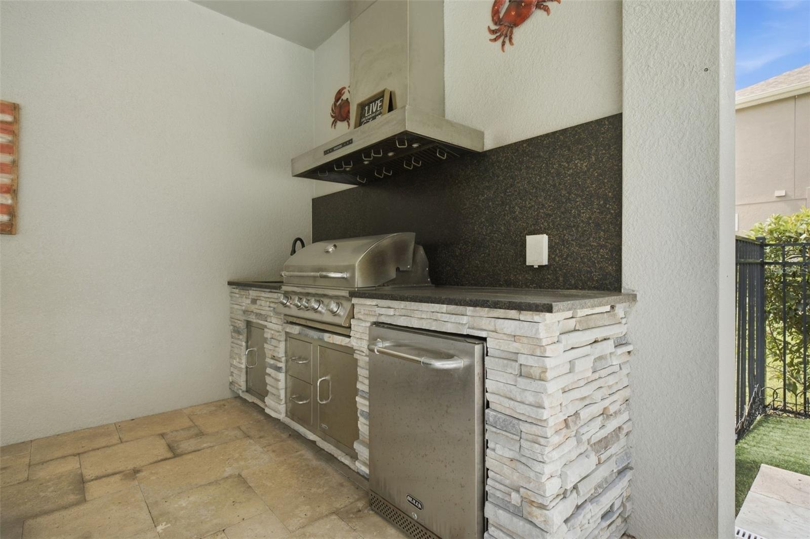 Outdoor kitchen ready for entertaining