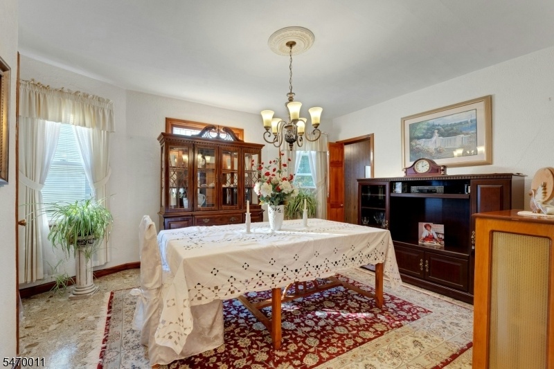 Unit 2 â??  Dining Room