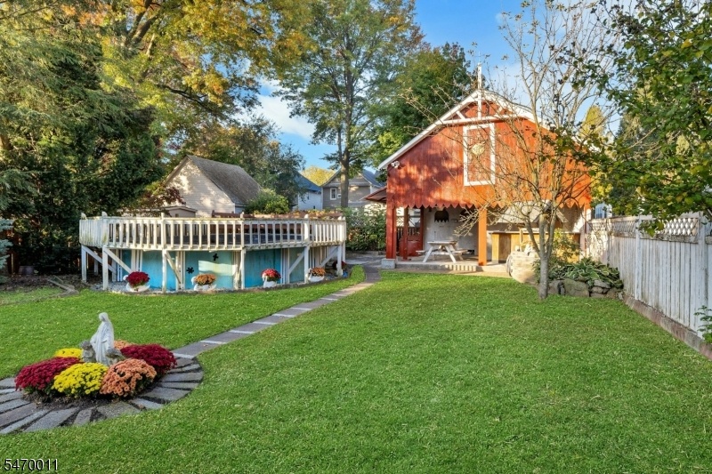 Private Backyard Oasis