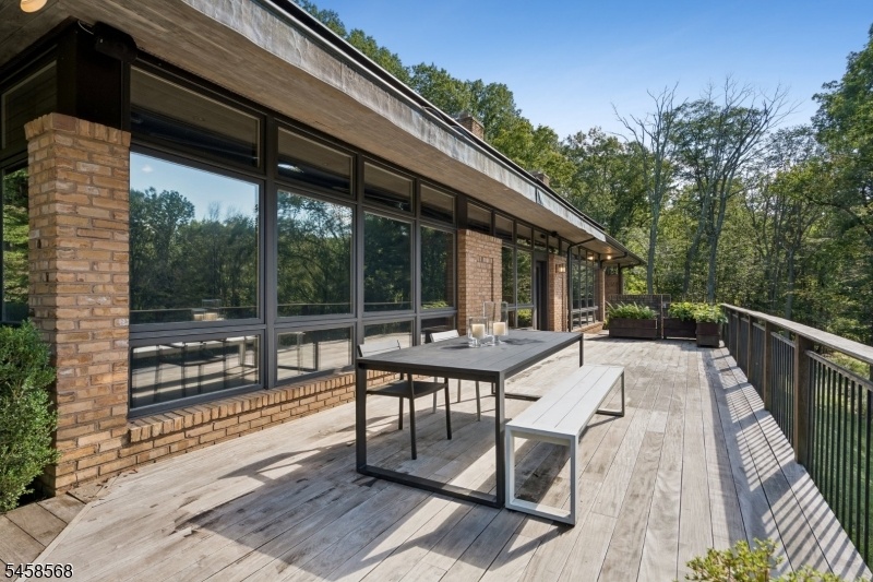 Add'l View of Deck