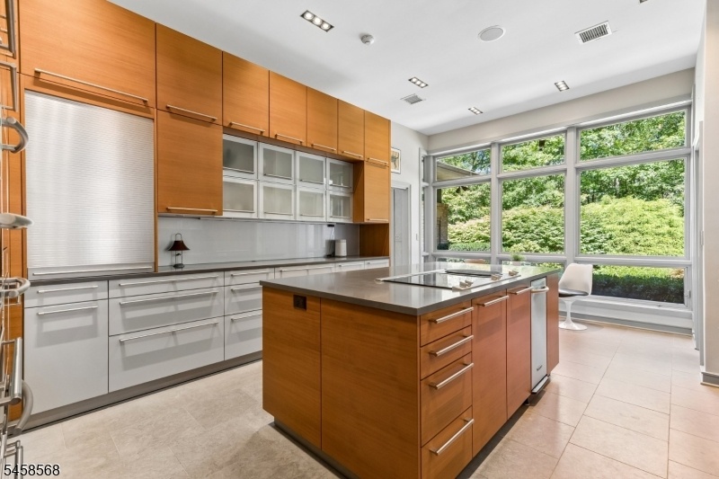 Lots of Countertop Space