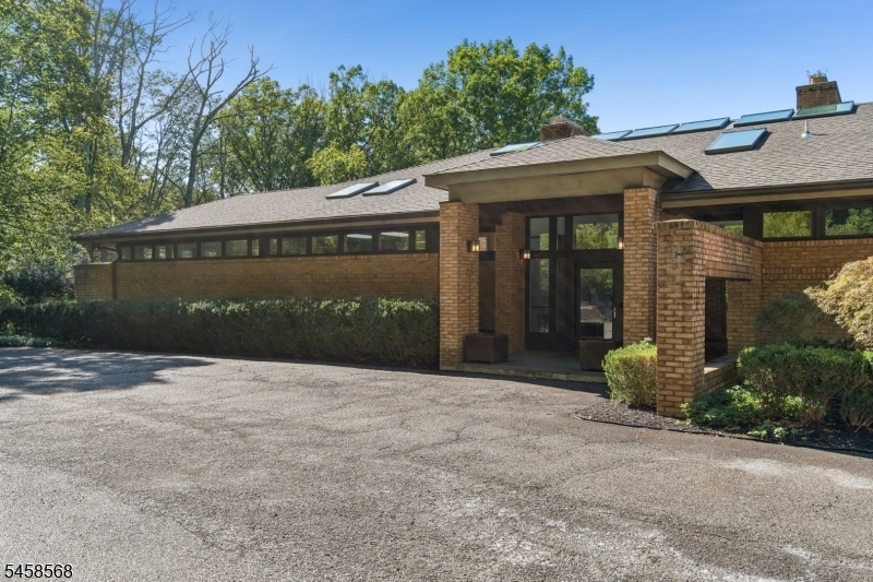 Add'l View of Front of House