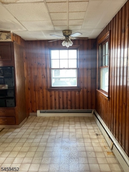 EATING AREA