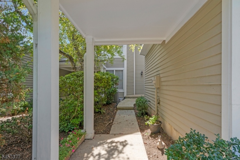 Walk way