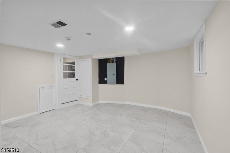 190 Watchung Ave