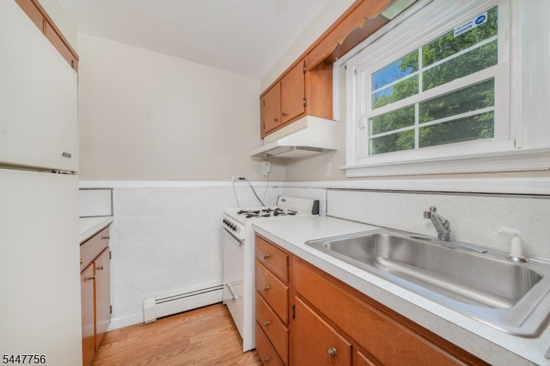 Bonus kitchen on ground floor