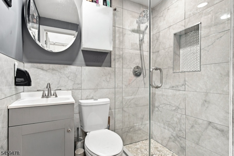Full Bath