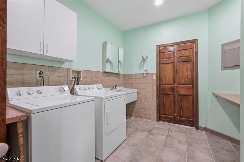 Laundry Room off Great Room