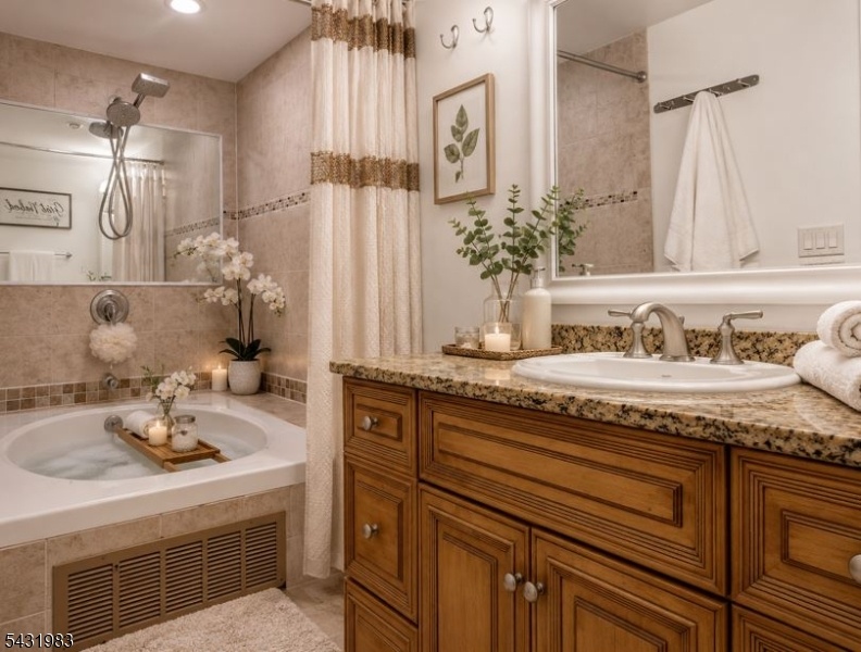 Master Bathroom (VS)
