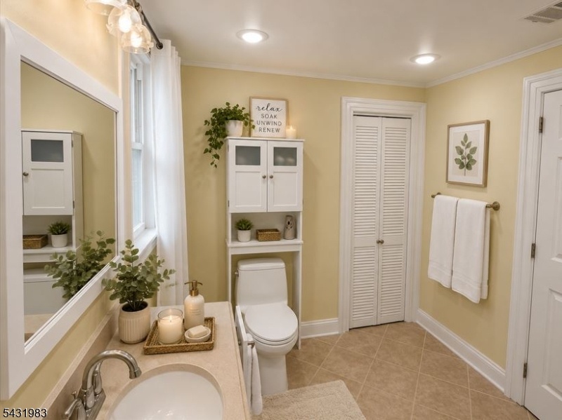 Main Bathroom