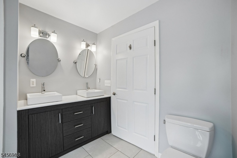 Primary Full Bath