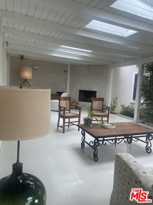 indoor outdoor bubbie porch