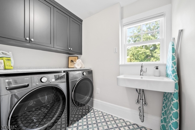 2nd floor Laundry