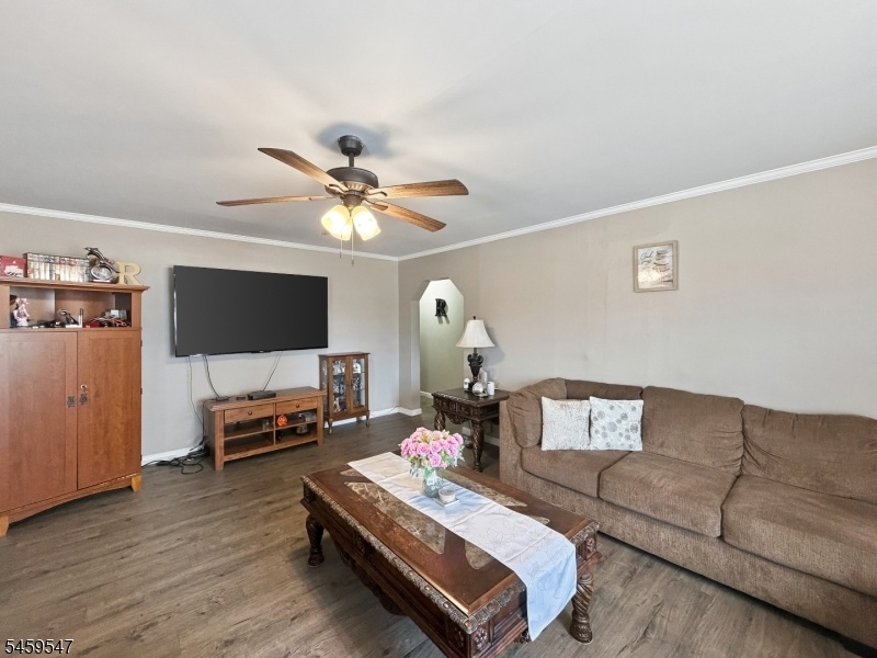 Living Room Unit 1