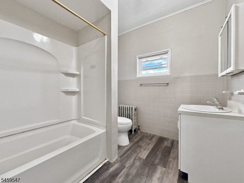 Unit 2 Bathroom