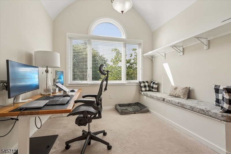 Office / Flex Space
