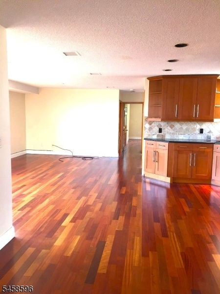 Unit2-Kitchen- Living