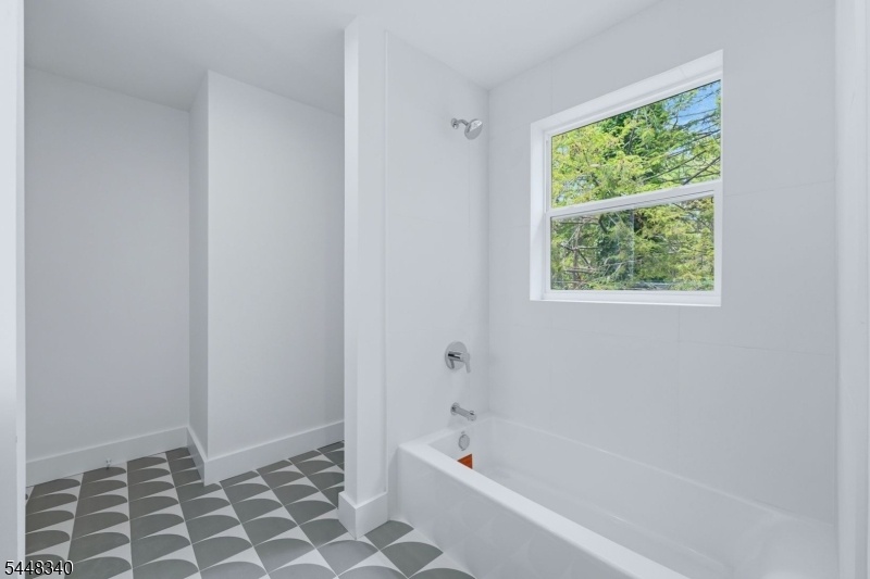 2nd floor full bath