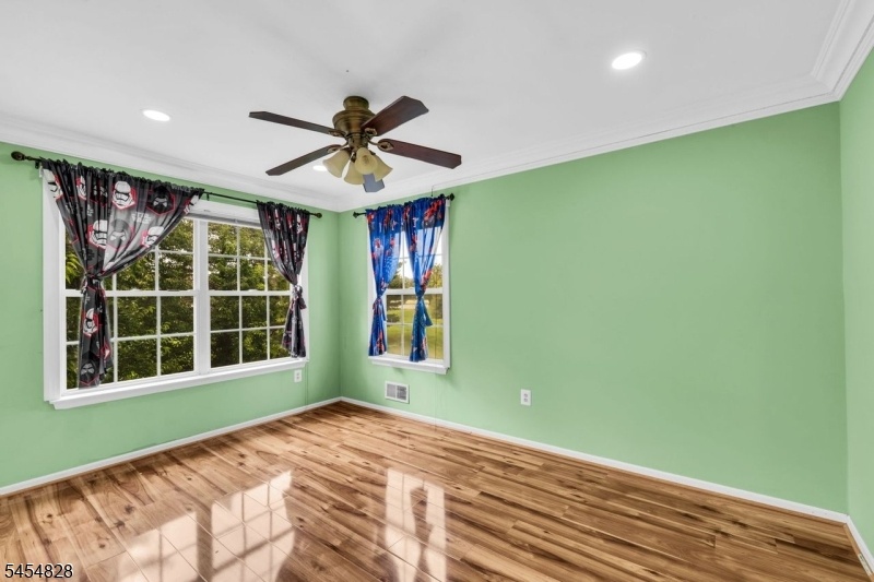 3rd Bedroom w/Big Closet