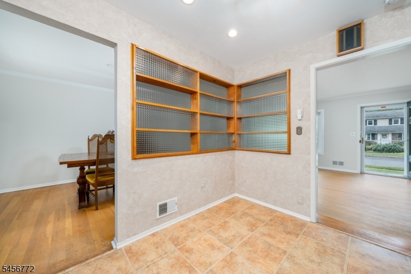 Kitchen 5