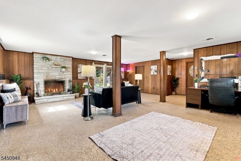 Bedroom/Extended Living Space