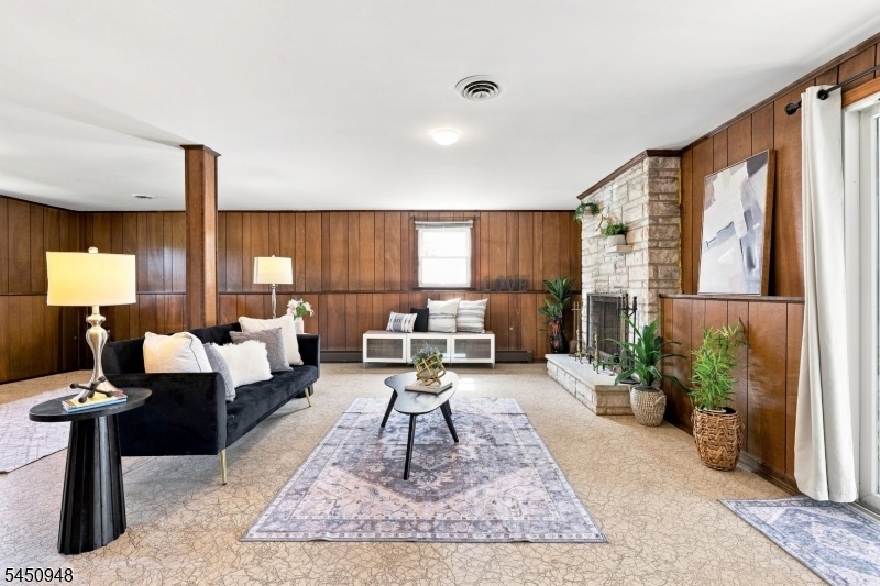 Bedroom/Extended Living Space