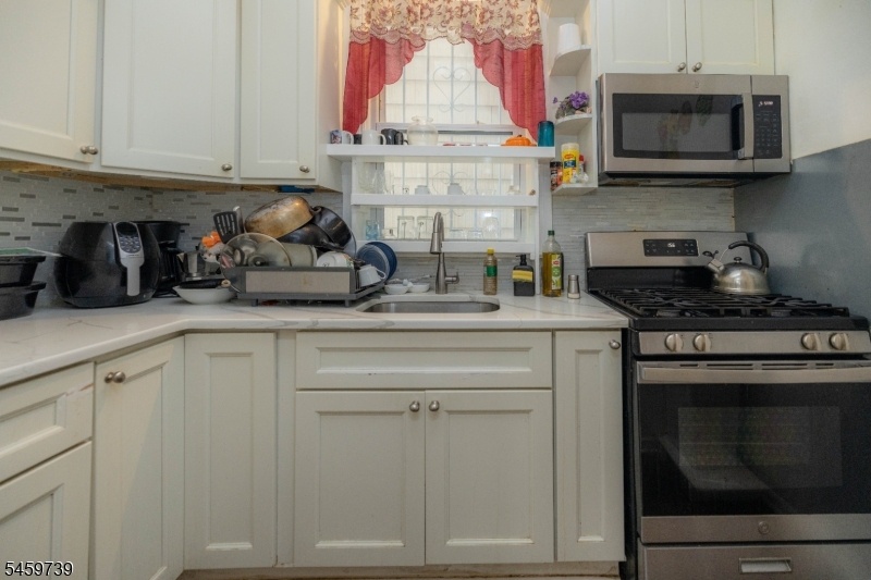 Kitchen Apt 1