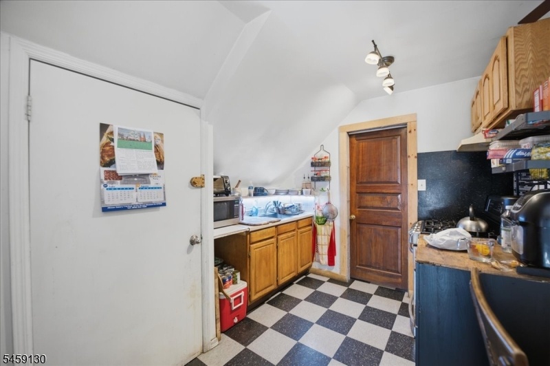 Top Level - Kitchen