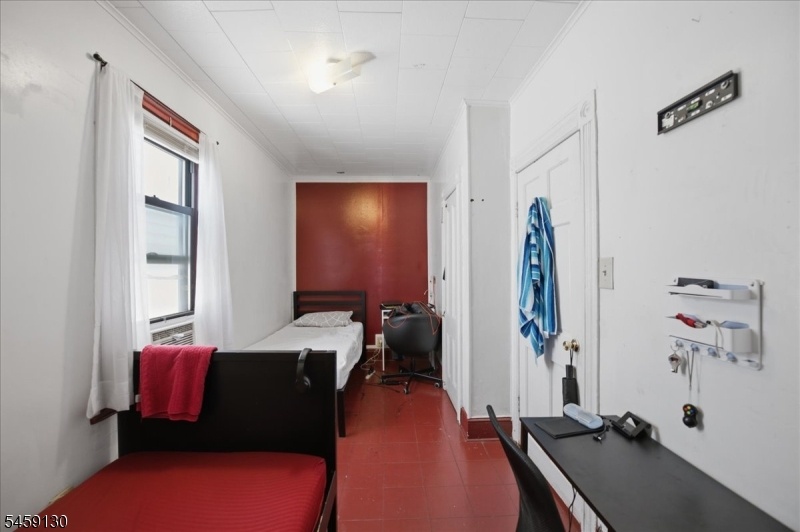 Bedroom  - Level 2