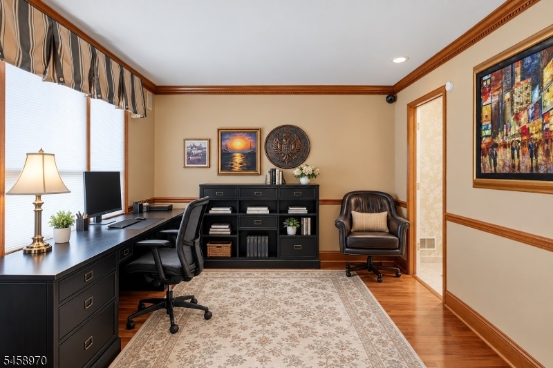 1st floor office/ bedroom