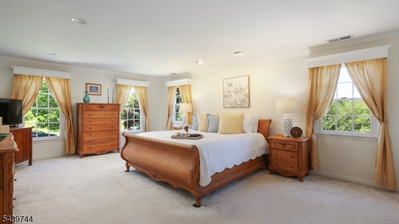 Luxurious Primary Suite