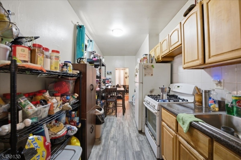 Kitchen - Level 1