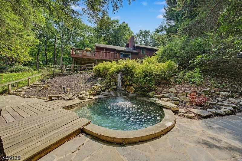 Pond Pool