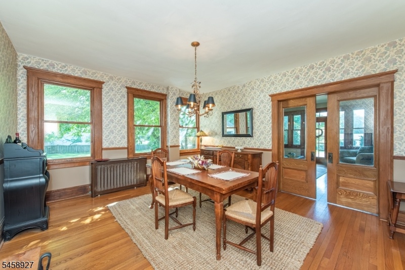 Formal Dining