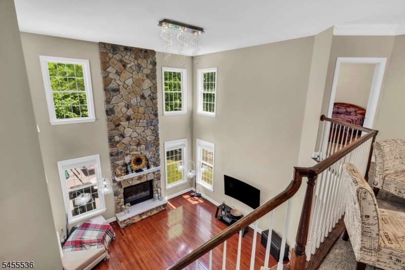 Fl to Ceiling Gas Fireplace LR